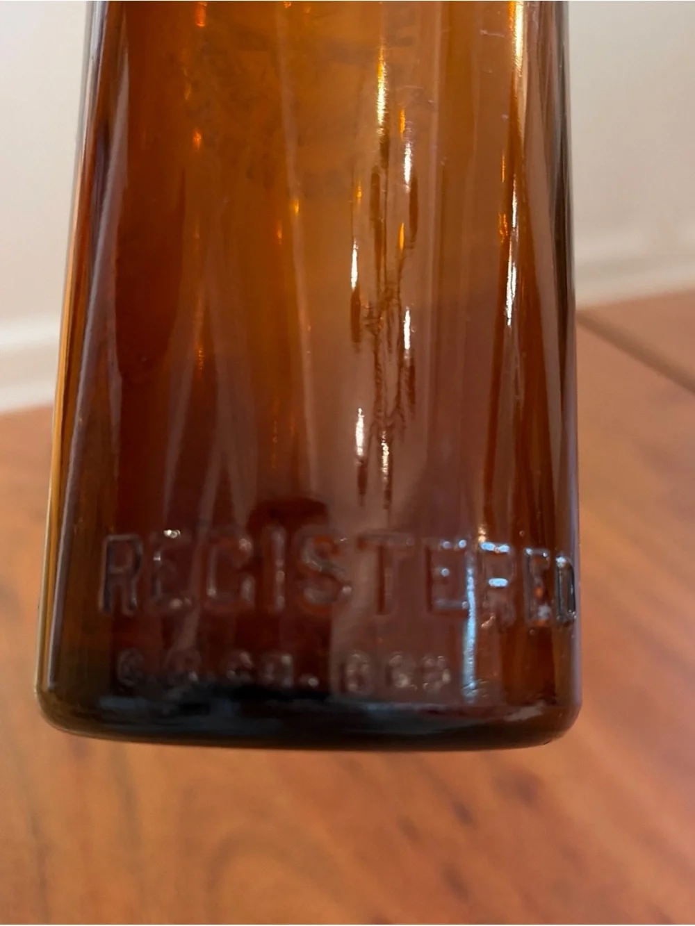 Two Antique Leisen & Henes Menominee MI Beer Bottles Pre-Pro WF&S Cream City